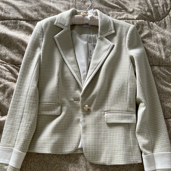 ⭐️🌴NWT Ecru Jacket - Picture 1 of 5